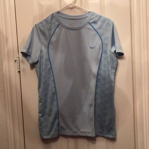Nike women’s performance shirt size L
